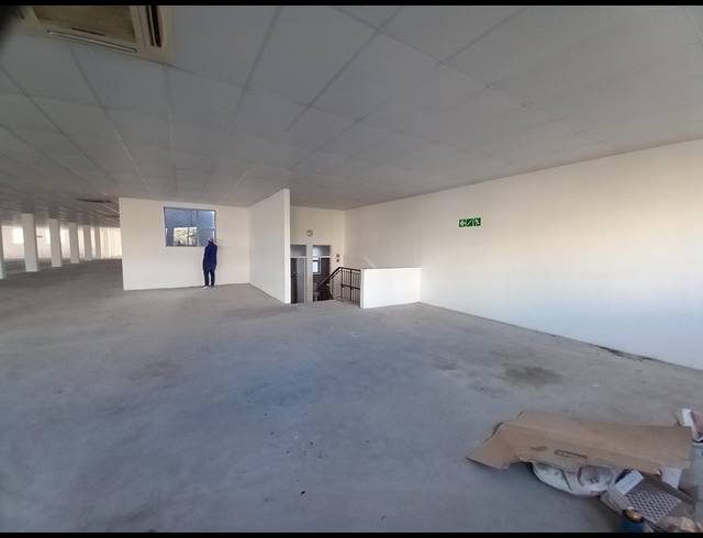 828M² FULL FLOOR TO LET IN OAKDALE